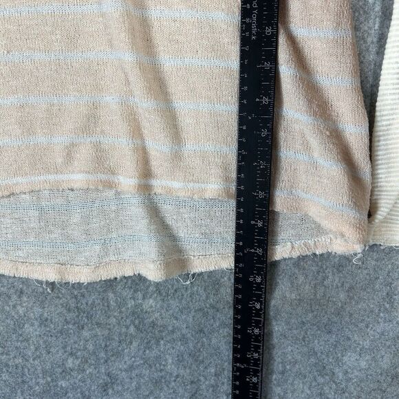 Free People We The Free Sweater Womens Medium V-Neck Pullover Lightweight Beachy - Picture 2 of 7